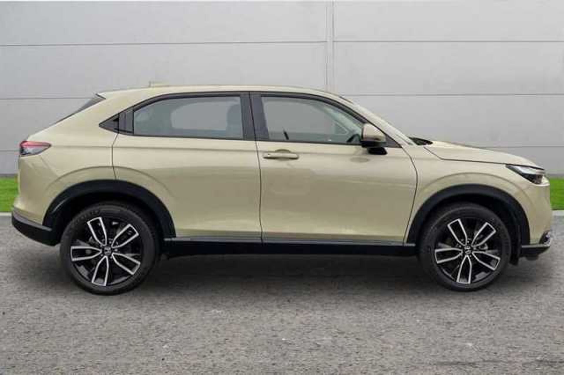 Honda HR-V Hybrid 1.5 EHEV ELEGANCE 5DR CVT 