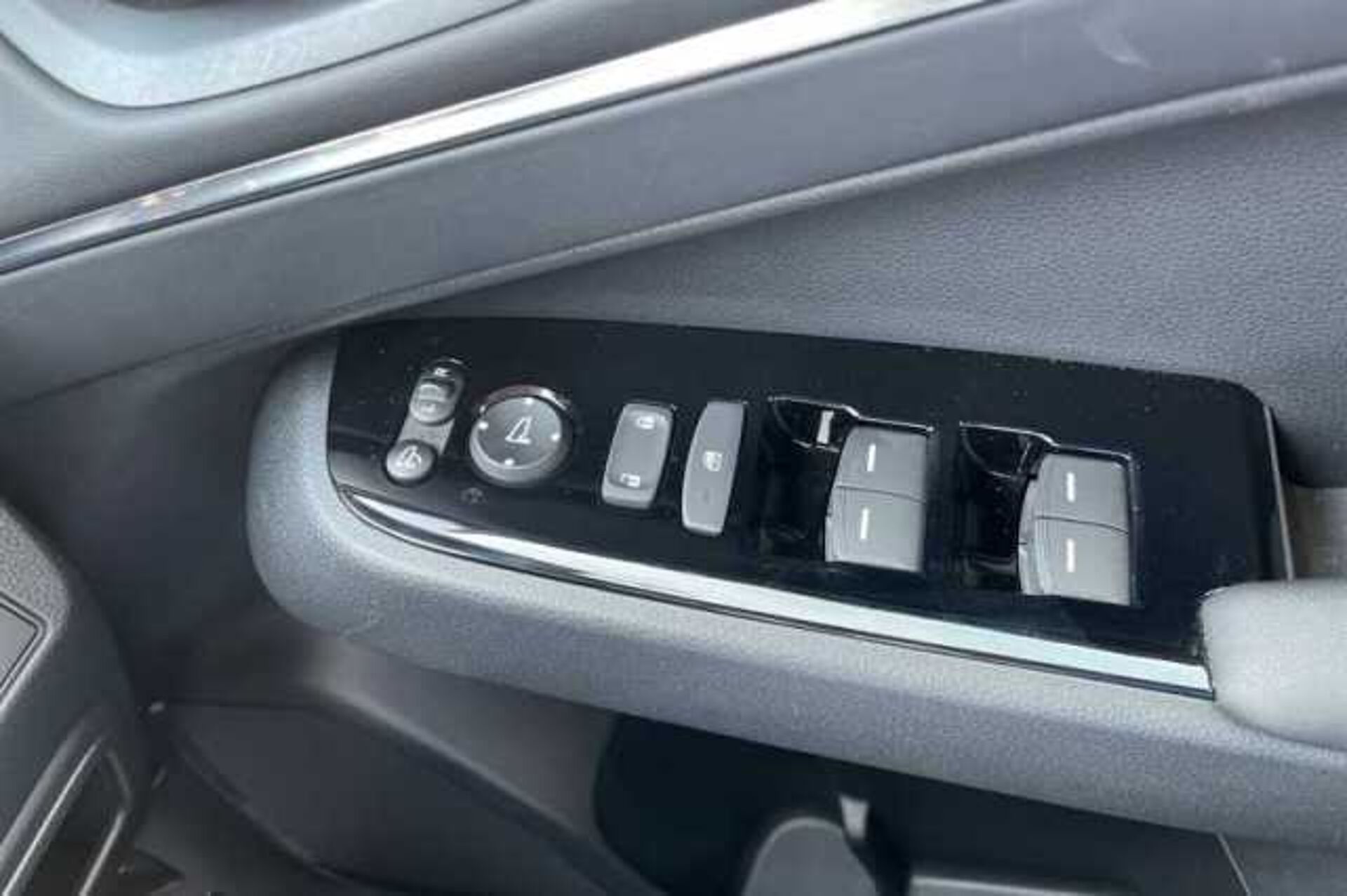 Honda HR-V Hybrid 1.5 eHEV Advance 5dr CVT 