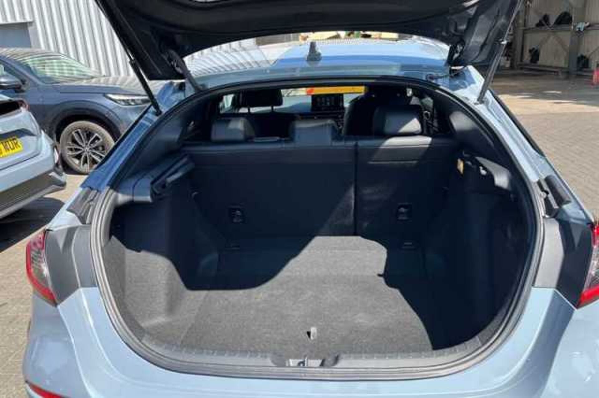 Honda Civic Hybrid 2.0 EHEV ADVANCE 5DR CVT 