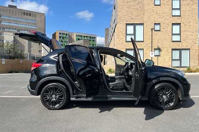 Honda HR-V 1.5 i-VTEC Black Edition CVT 5dr 