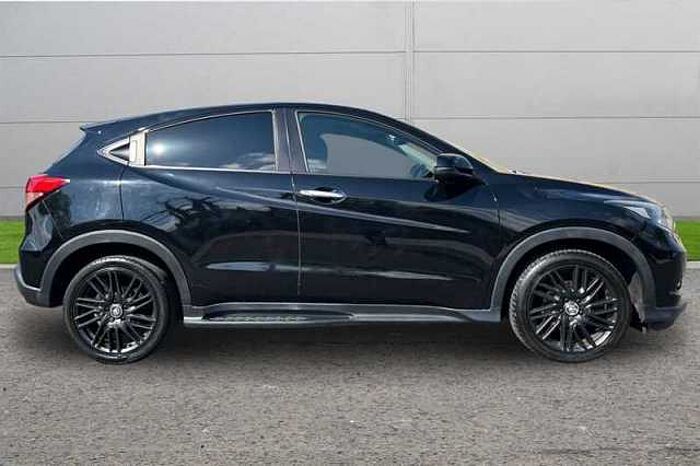 Honda HR-V 1.5 i-VTEC Black Edition CVT 5dr 